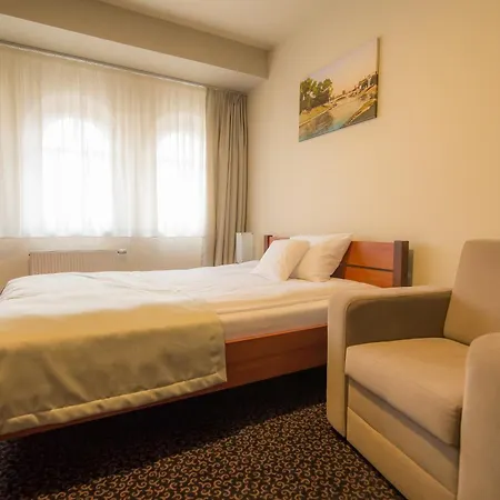 Inn Biskupi 3*