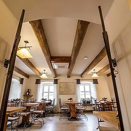 Biskupi Mini-hôtel 3*