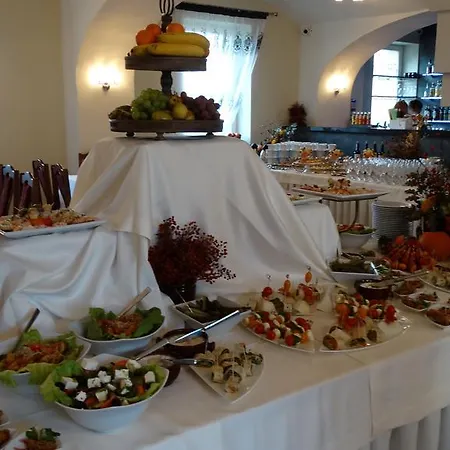 Biskupi Estalagem 3*